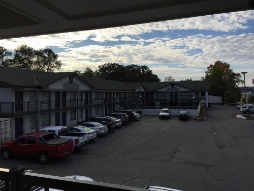 Americas Best Value Inn Tuscaloosa image 26